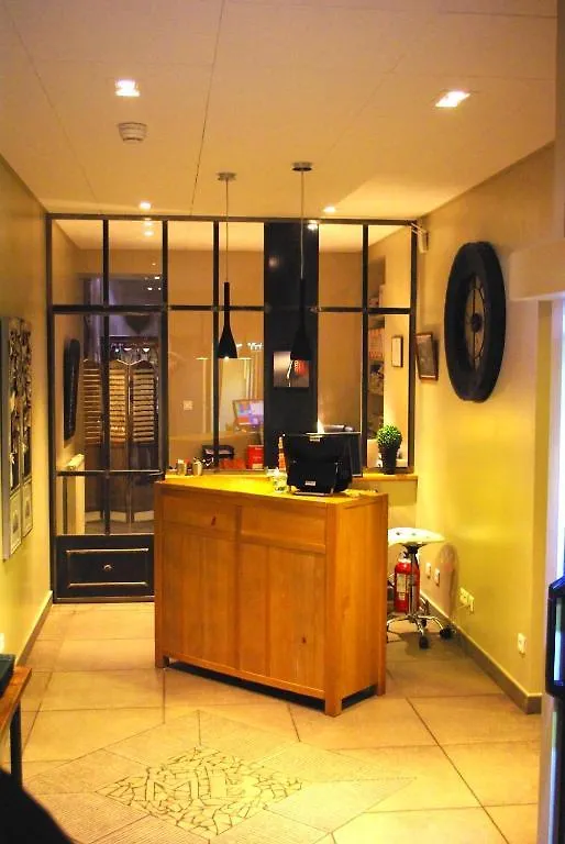 Hotel Burnichon تارار