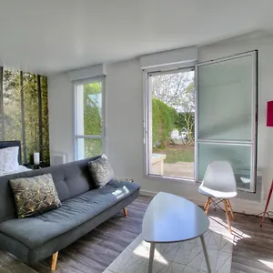  Appartement Grand Studio Avec Jardin Et Parking - Paris Orly France