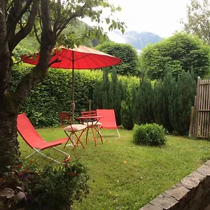 Des Petits Loups Chamonix